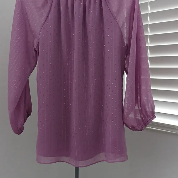 White House Black Market Blouse - Picture 10 of 13